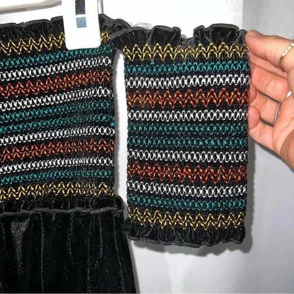 Fashion Nova Festive Off The Shoulder Velvety Top Size XS Black Ruffle Trim - Picture 5 of 8